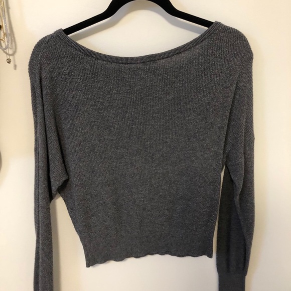 Wide neck Garage sweater - Picture 2 of 2